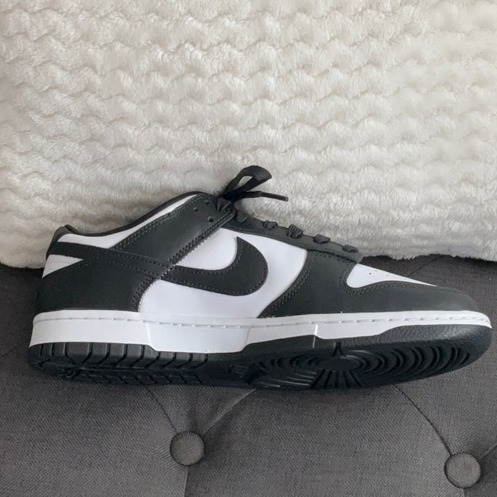 Nike Dunk Low Retro NIB - Picture 9 of 15